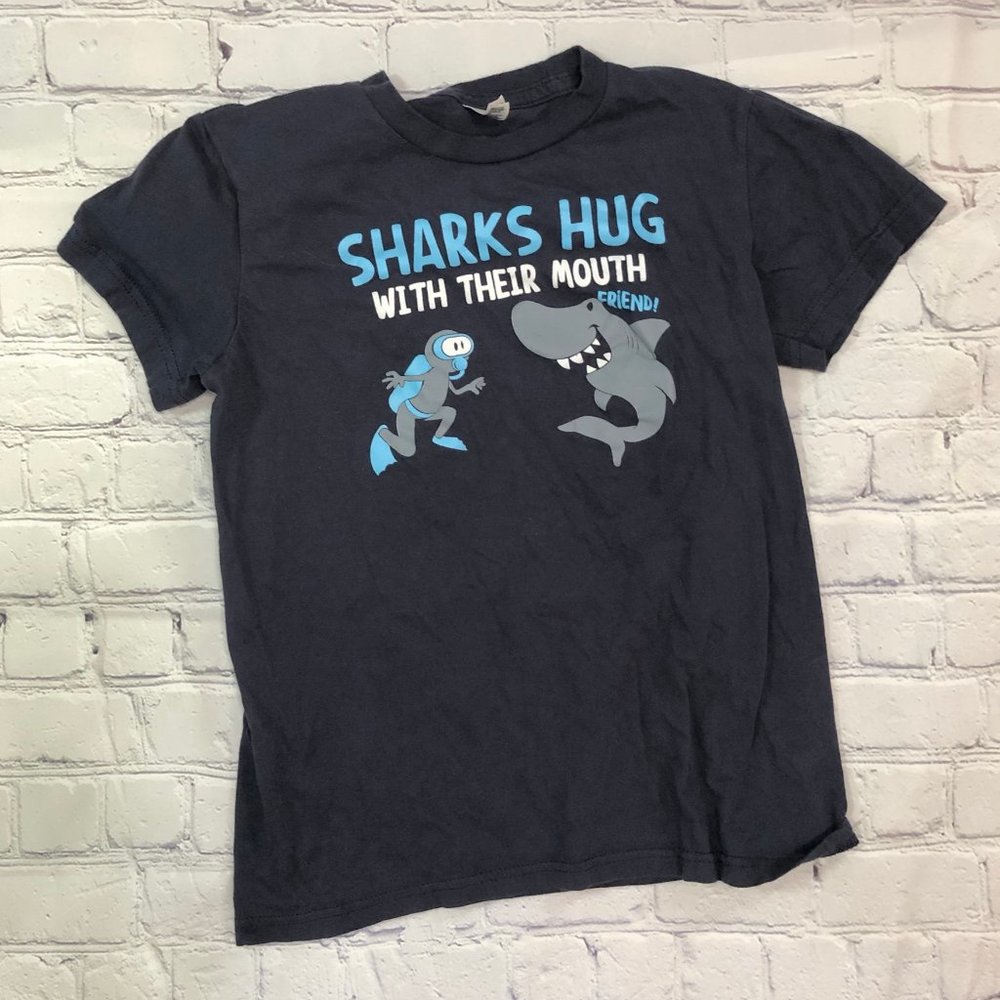 Sharks Hug With Their Mouth Graphic Tee Sz S